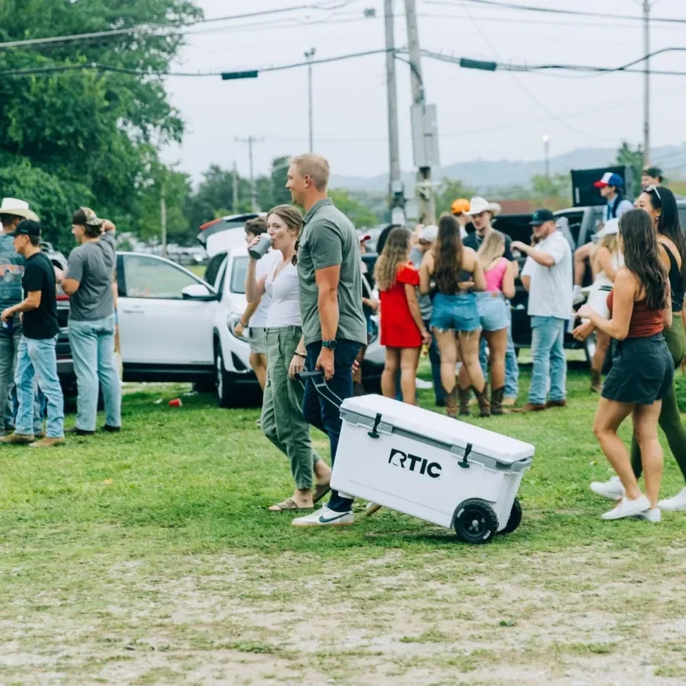 Lightweight Wheeled Cooler Portable Ice Chest for Beach Picnics